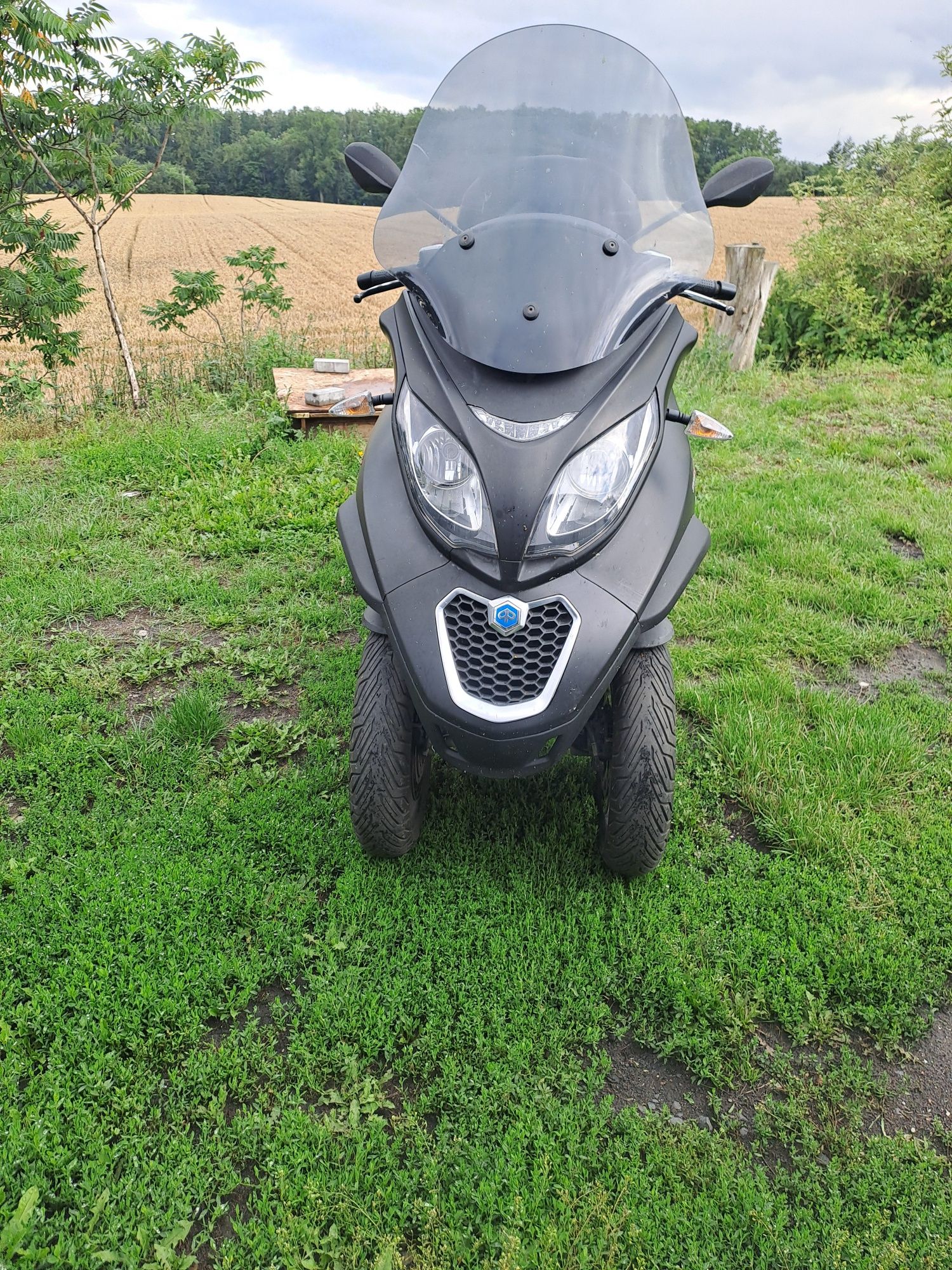 Sprzedam   Piaggio na kat B  mp3 .poj 500 cm homologacjia  L5e