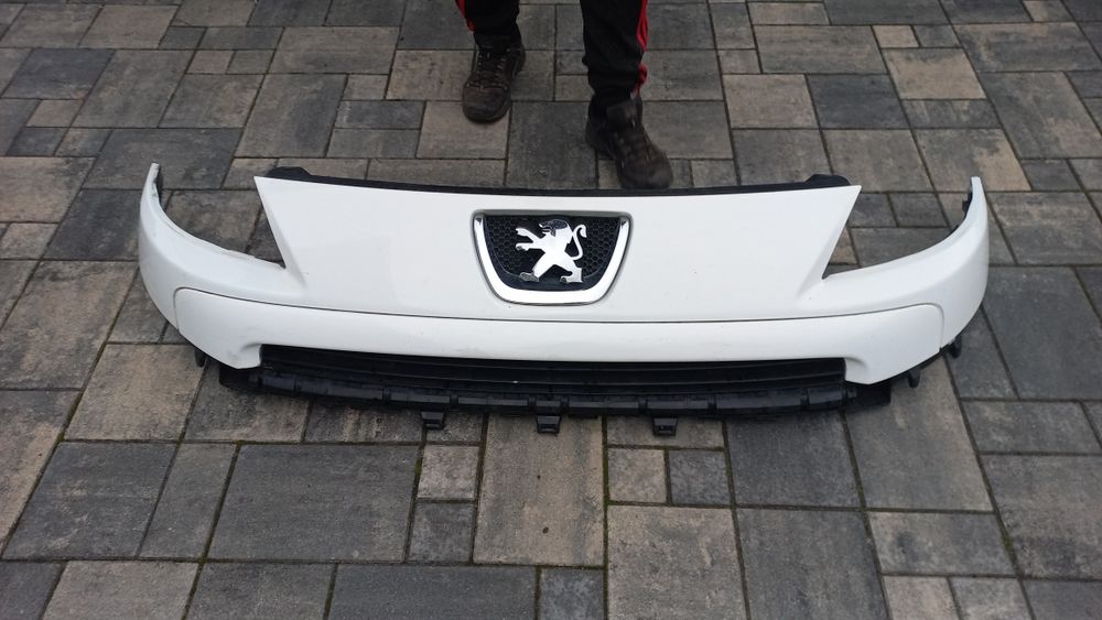 Peugeot Partner 3 08-12 atrapa w zderzak przód bialy biala ewpa