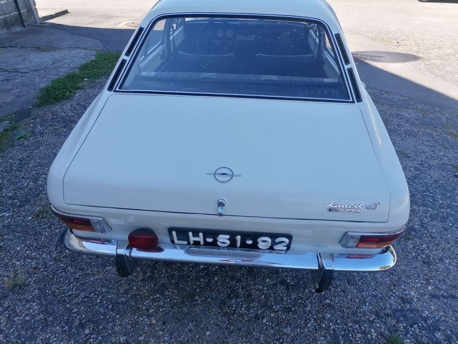 Opel cadett ls fastback super