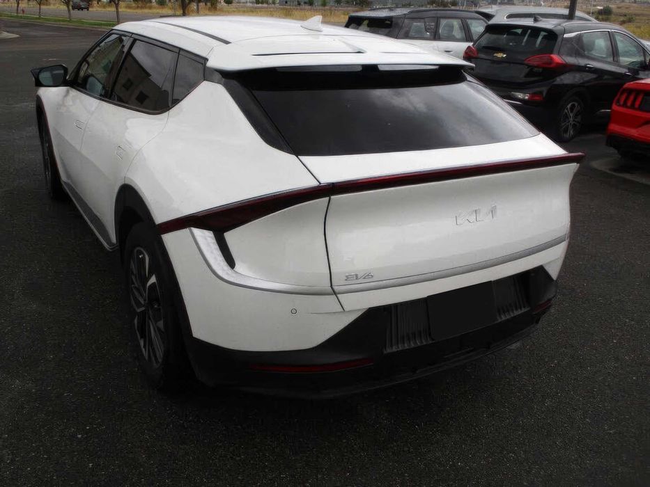 Kia EV6      2022