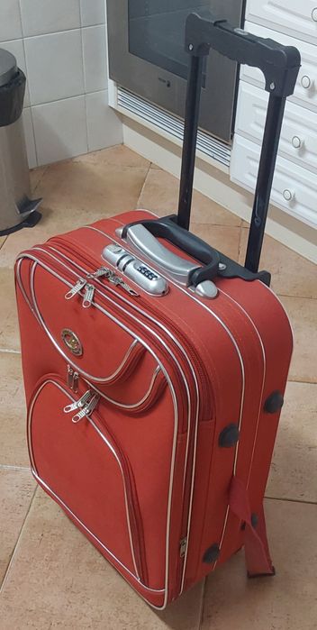 MALA DE VIAGEM DE CABINE COM CADEADO CÓDIGO.Casa,Arrumação,Quarto,Sala