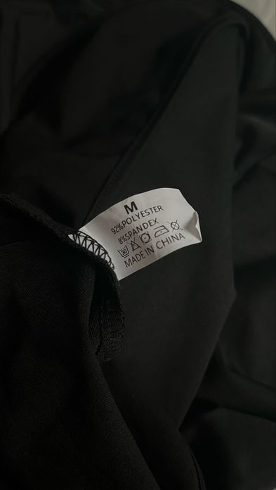 боді з квадратним вирізом