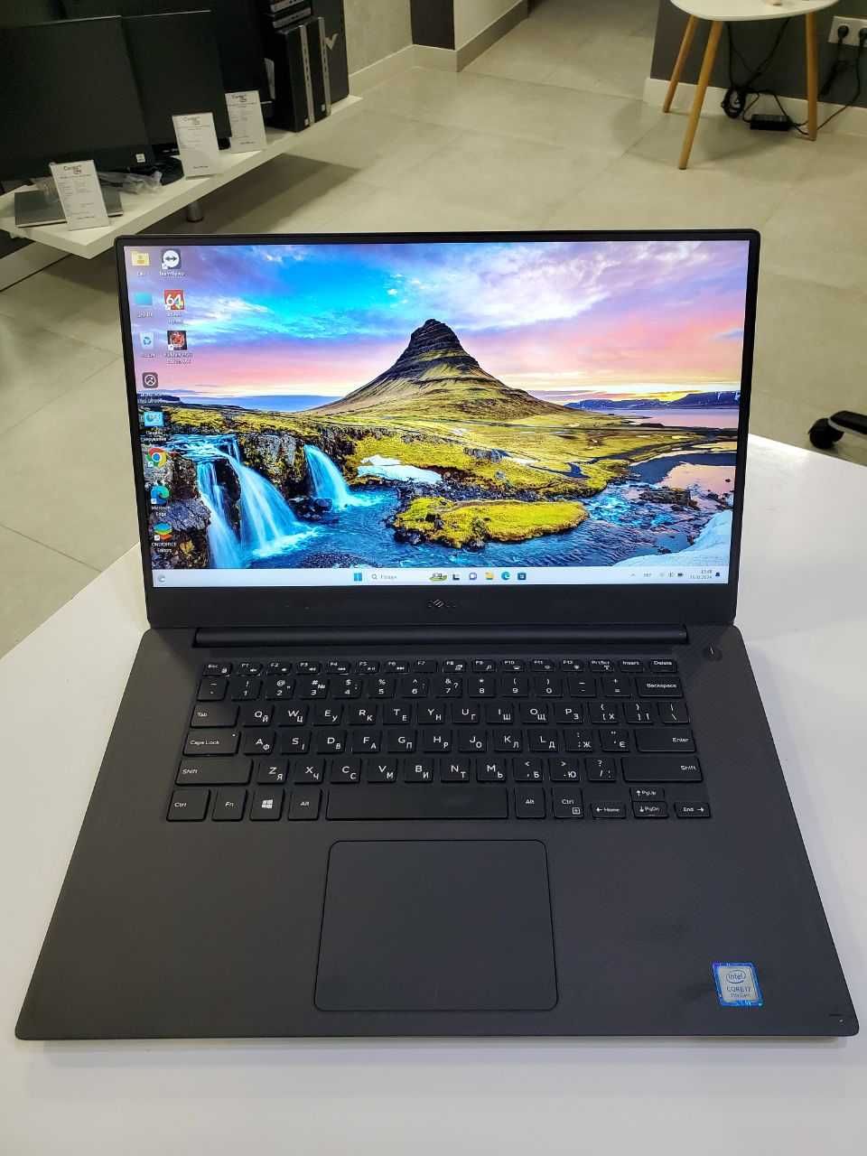 Ноутбук Dell Precision 5520 Intel Core i7-7820HQ/M1200 4Gb/32Gb/512Gb