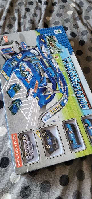 Posterunek policji garaż policyjny policja
Zestaw nowy do samodzielneg