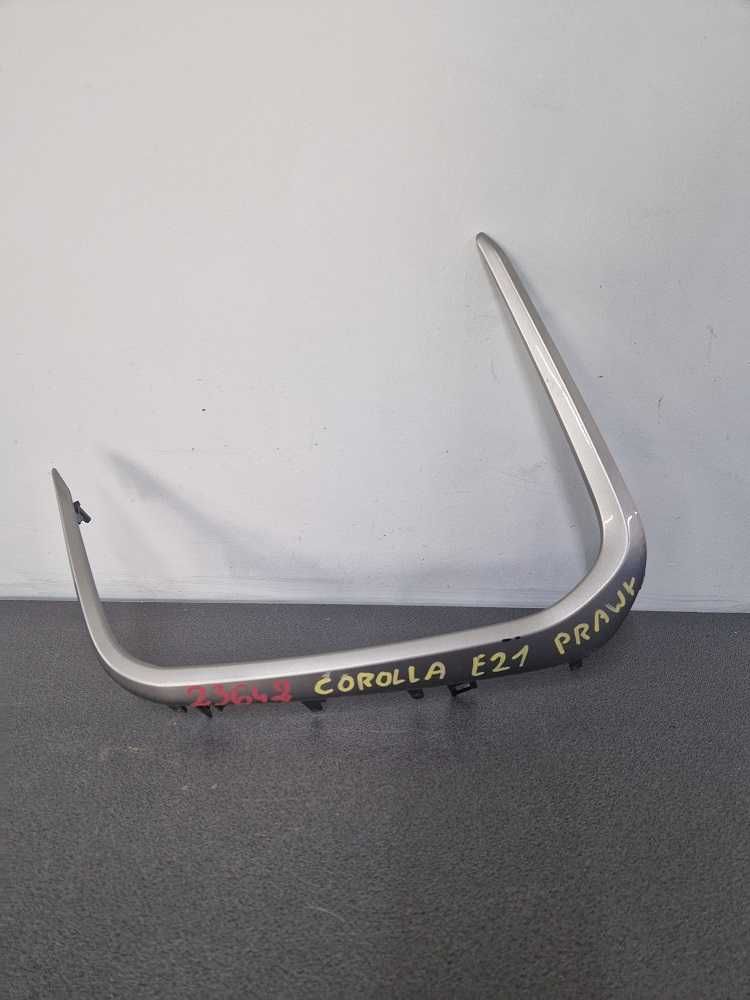 Toyota Corolla E21 18r.- Listwa Zderzaka Prawy Przód