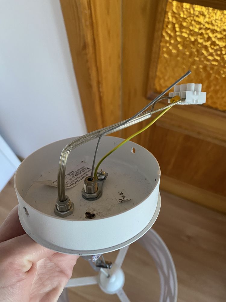 Biała lampa wisząca