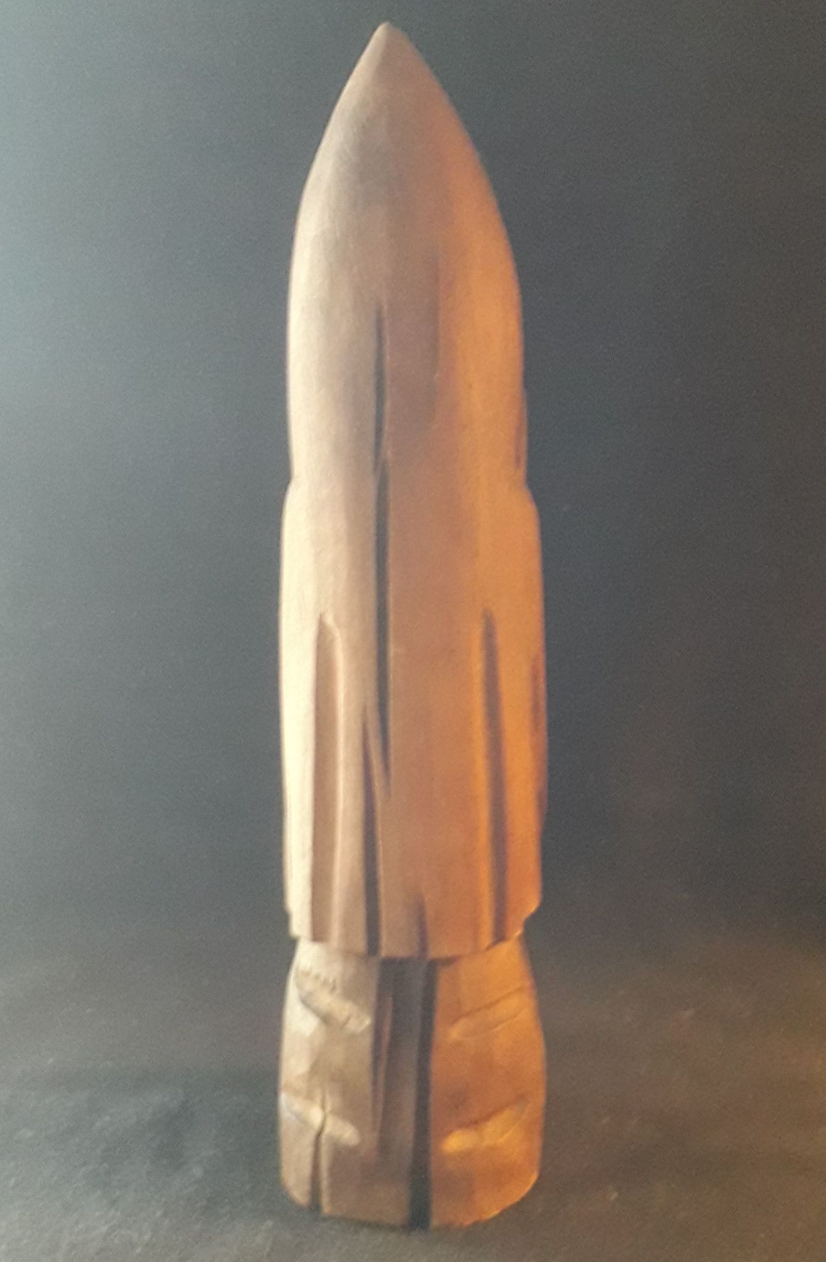 escultura em madeira- monge - vintage
