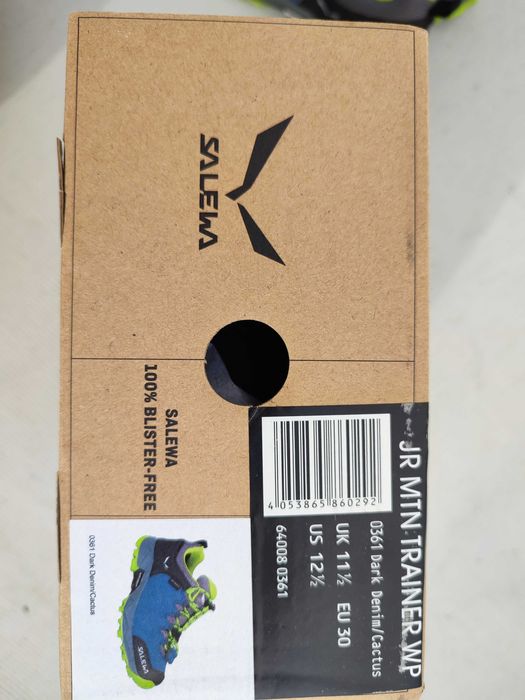 Salewa waterproof hiking shoes 30 / Sapatilhas de caminhada Salewa 30