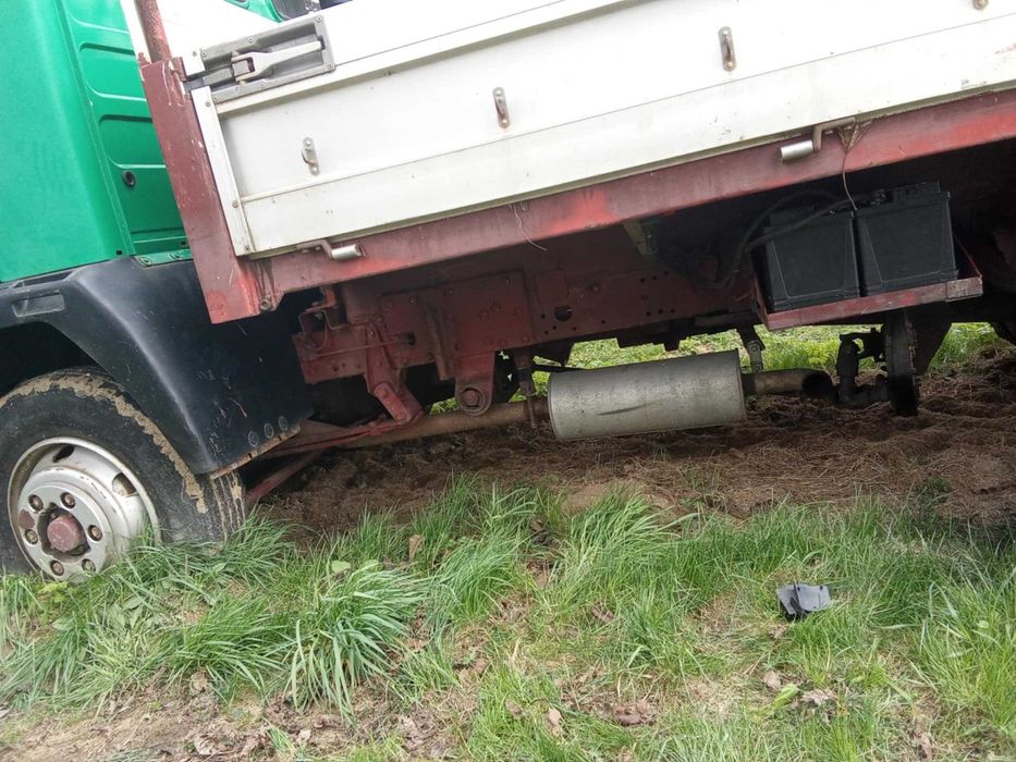 Samochód dostawczak furgon zabudowa Iveco 60-11 sztywny