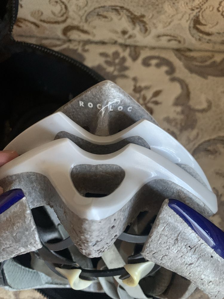 Kask rowerowy Giro Roc Loc  z futeralem