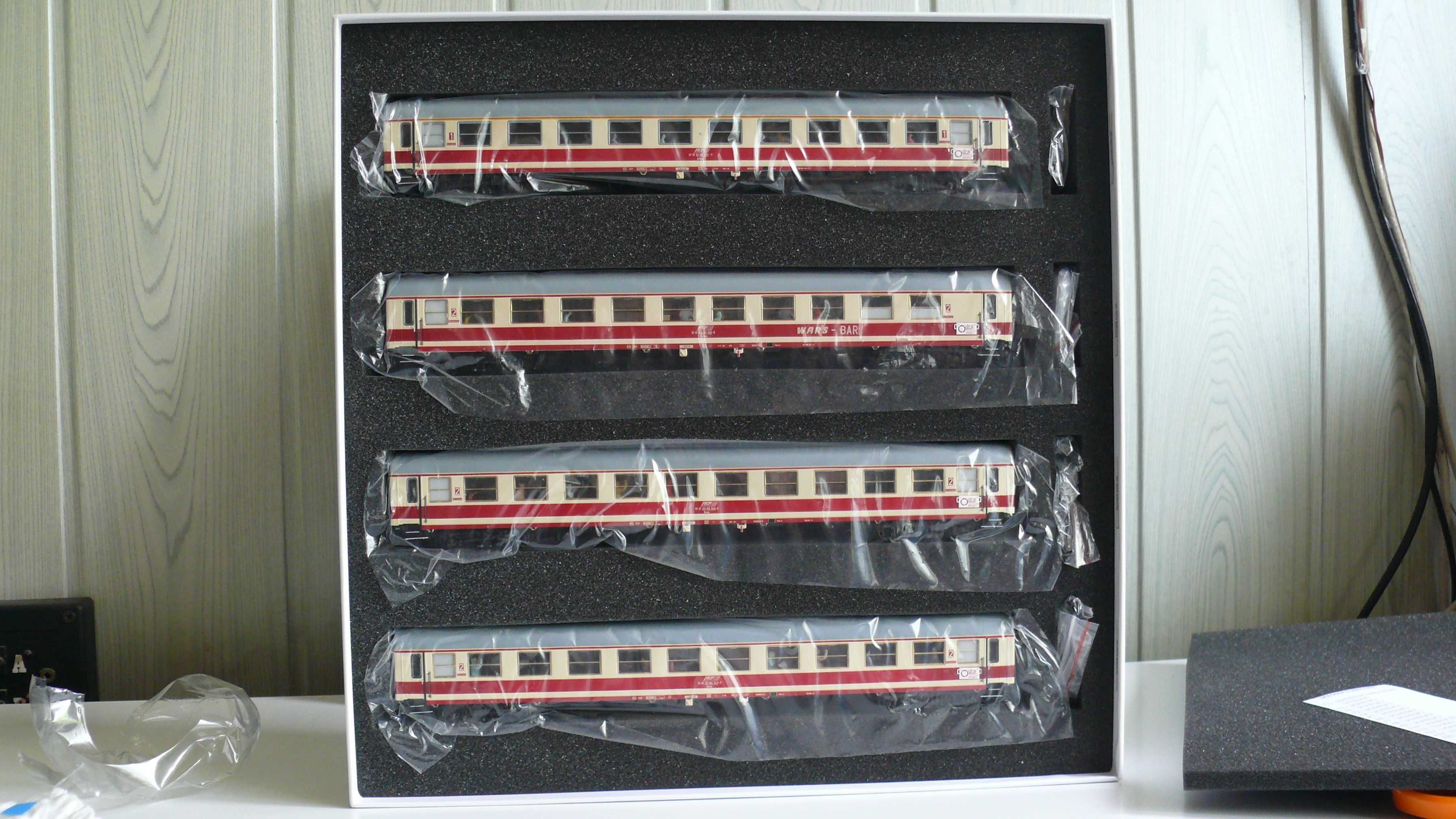 ROBO EX-ODRA KOMPLET 10 wagonów !!!