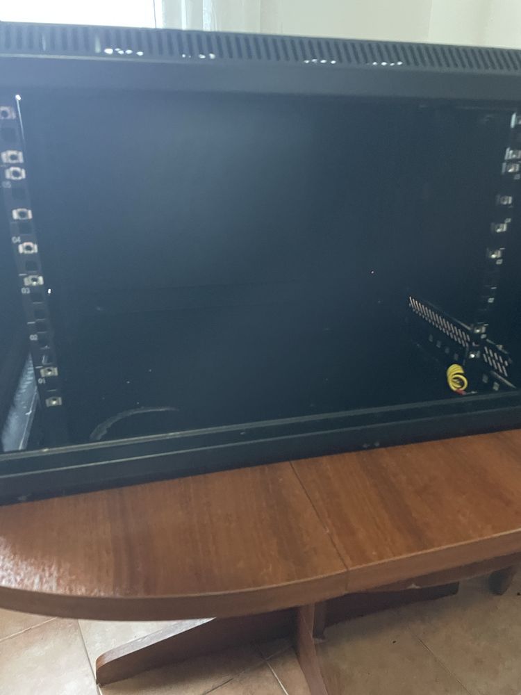 Bastidor rack de informatica