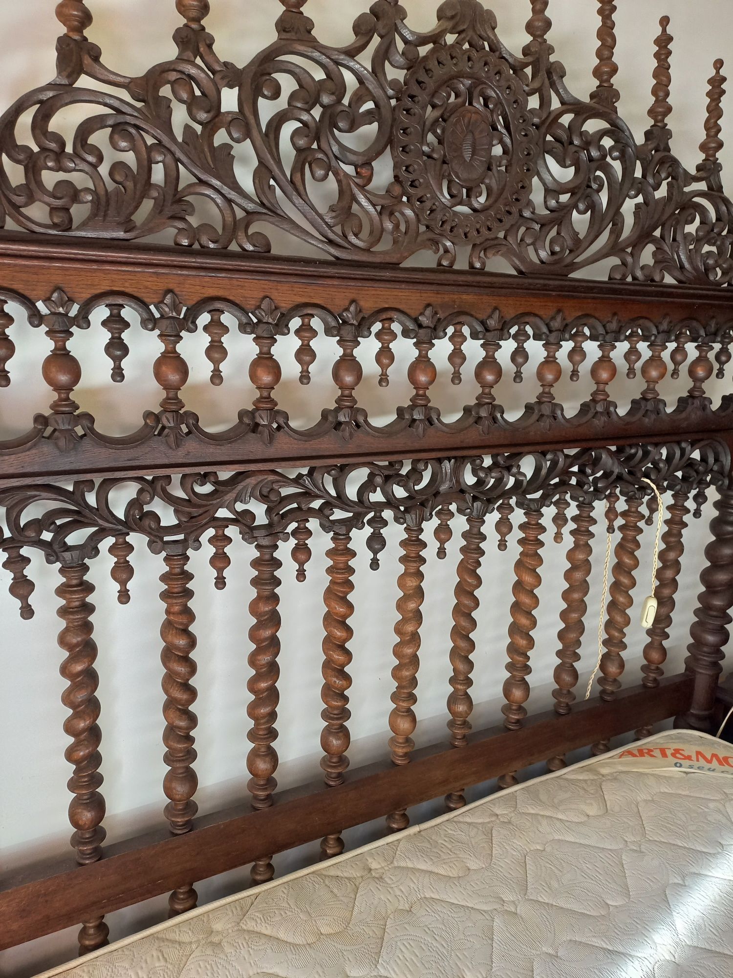 Mobilia de quarto antiga