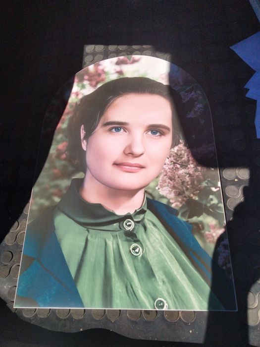 Фотокераміка, кольорове фото для пам'ятника