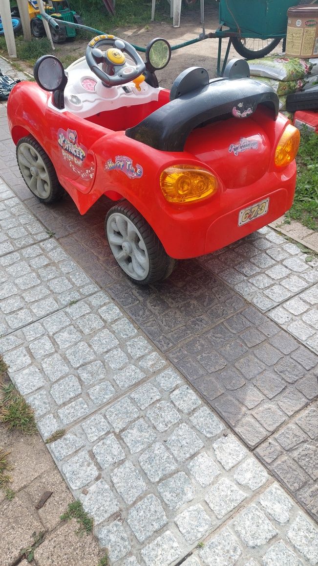 Sprzedam duże autko elektryczne .