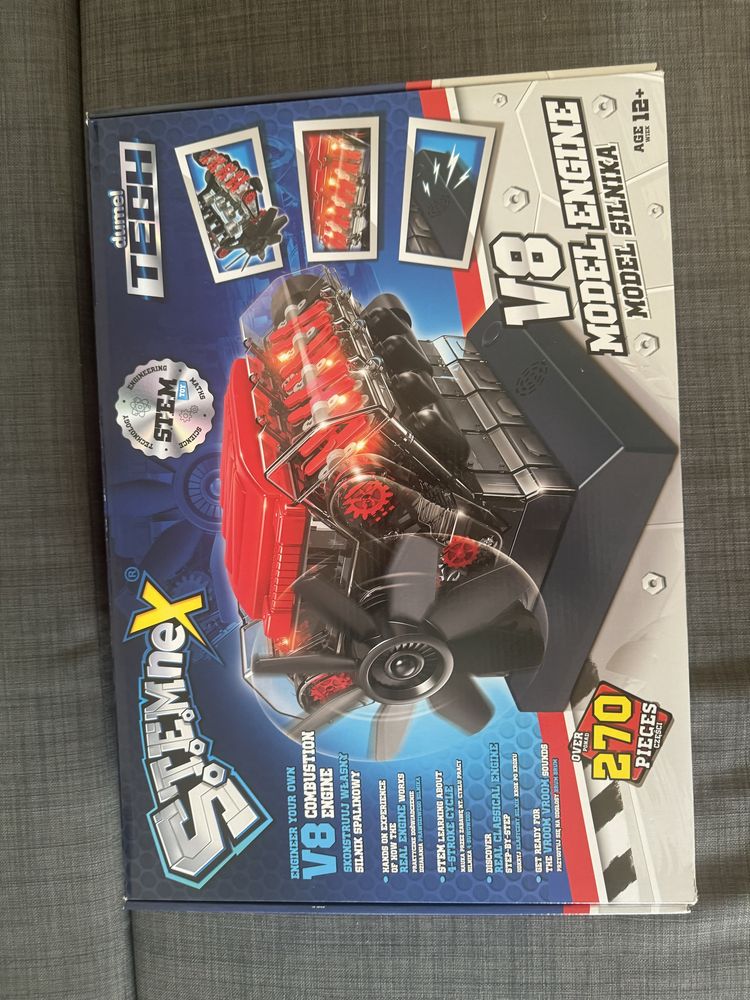 Model silnika spalinowego Wiky Stemnex V8