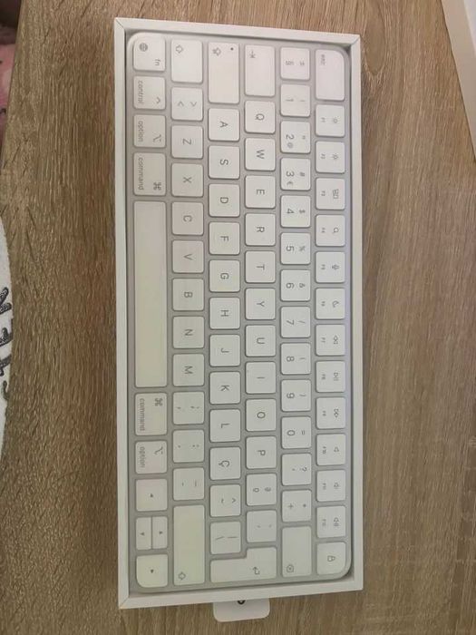 Magic Keyboard– Como novo
