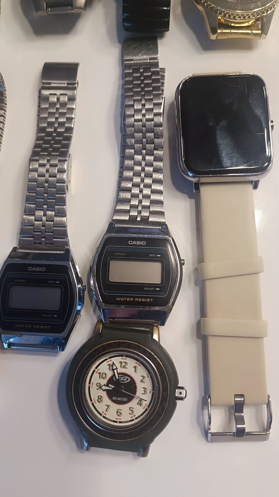 Наручные часы Casio, Sanyo, Seiko, Adora