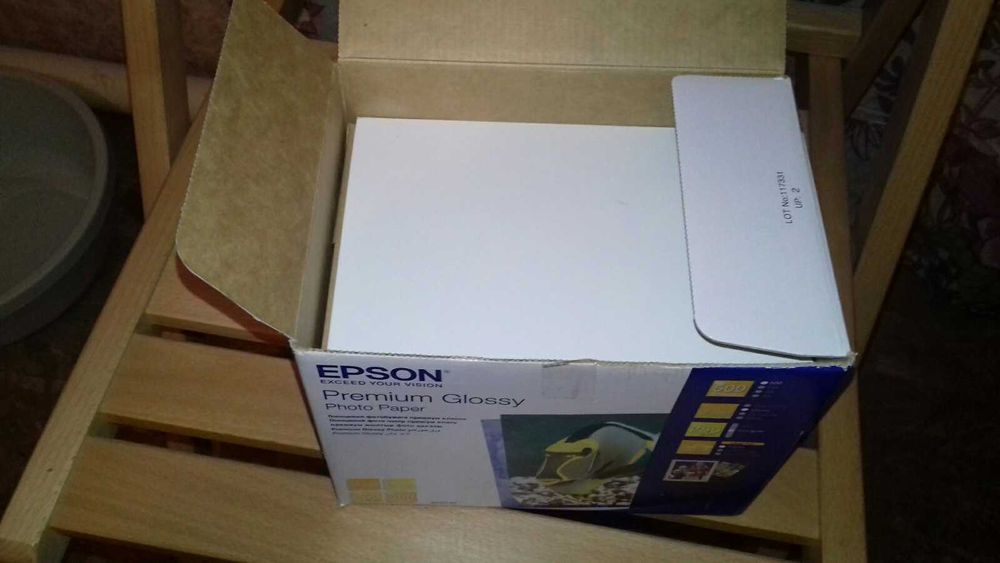 Фотобумага Бумага Epson новая распечатаная 10х15 13х18