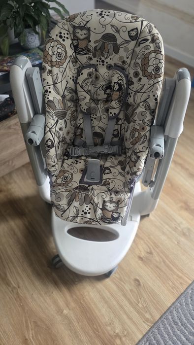 Krzesełko do karmienia z funkcją kołyski