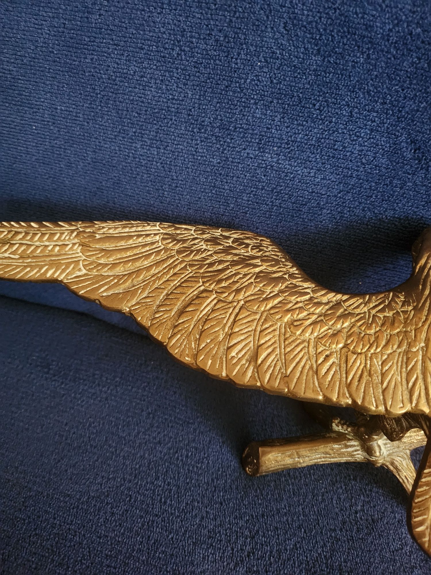 Figura   figurka ORZEŁ na KONARZE z mosiądzu  - 47 cm