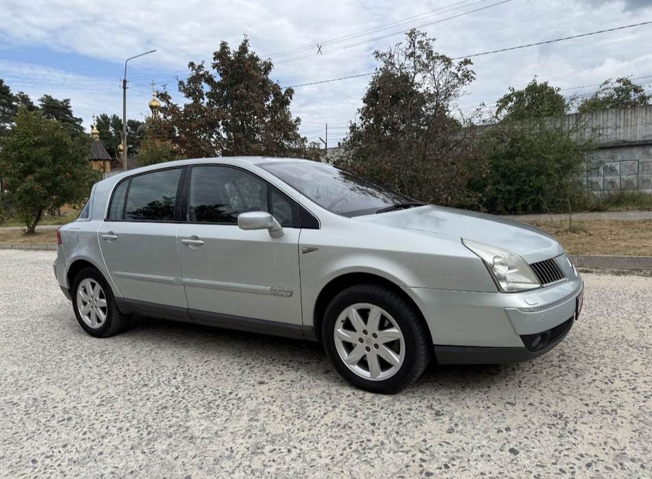 Продам.      Рено