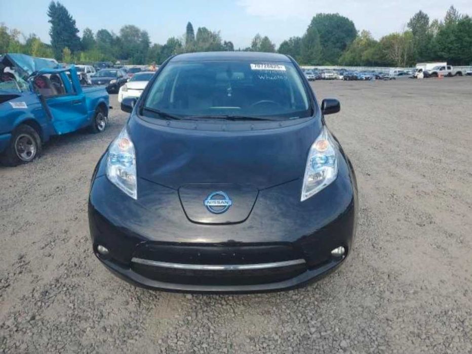 Продам Nissan Leaf 2016