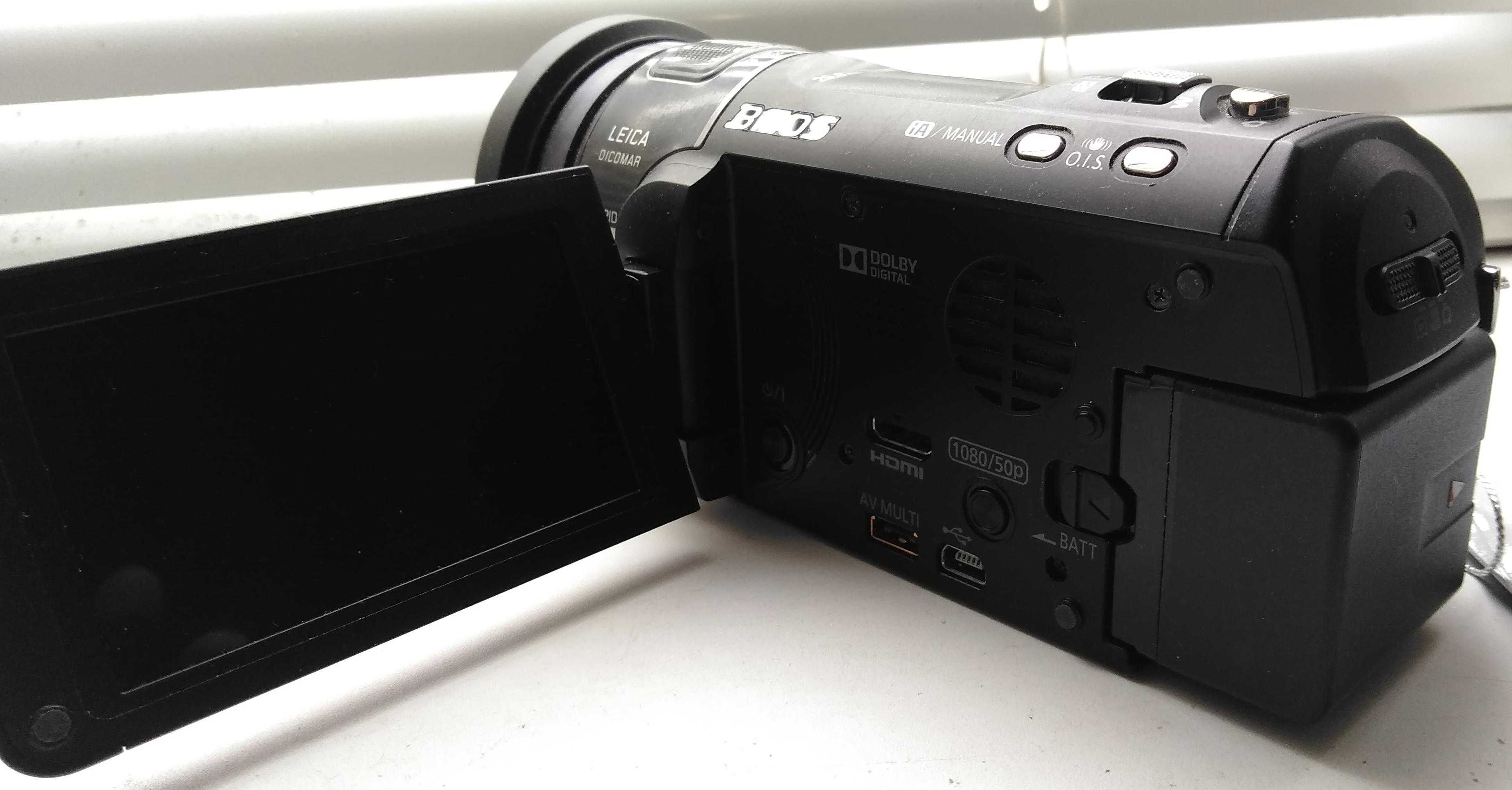 Відеокамера Panasonic HC-X810