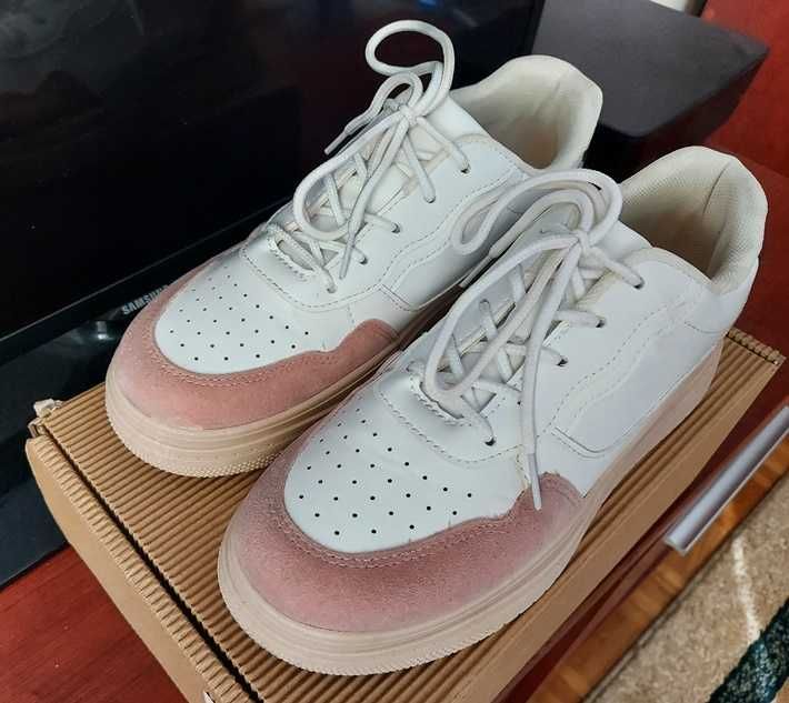 Sneakersy Sinsay różowe beżowe białe 38