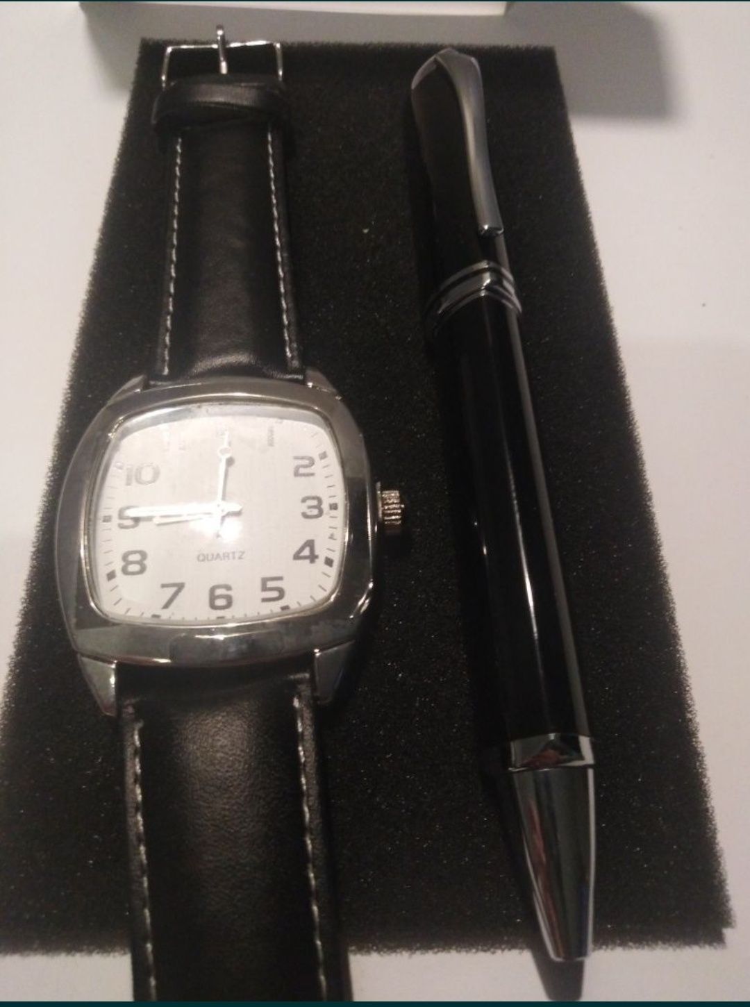 Nowy elegancki zegarek z długopisem