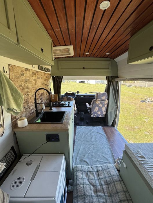 Autocaravana Fiat Iveco Daily 1981 - Pronta para aventuras