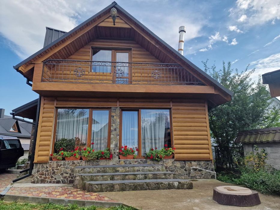 Будинок у мальовничому куточку