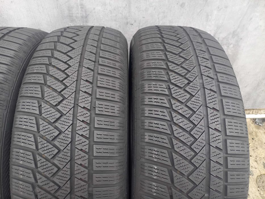 Резина зима Continental TS 850P SUV 235.60.18