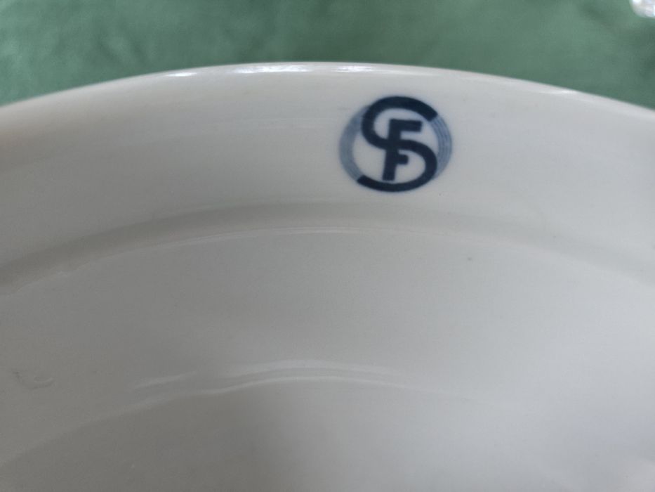 Немецкая глубокая миска времён рейха