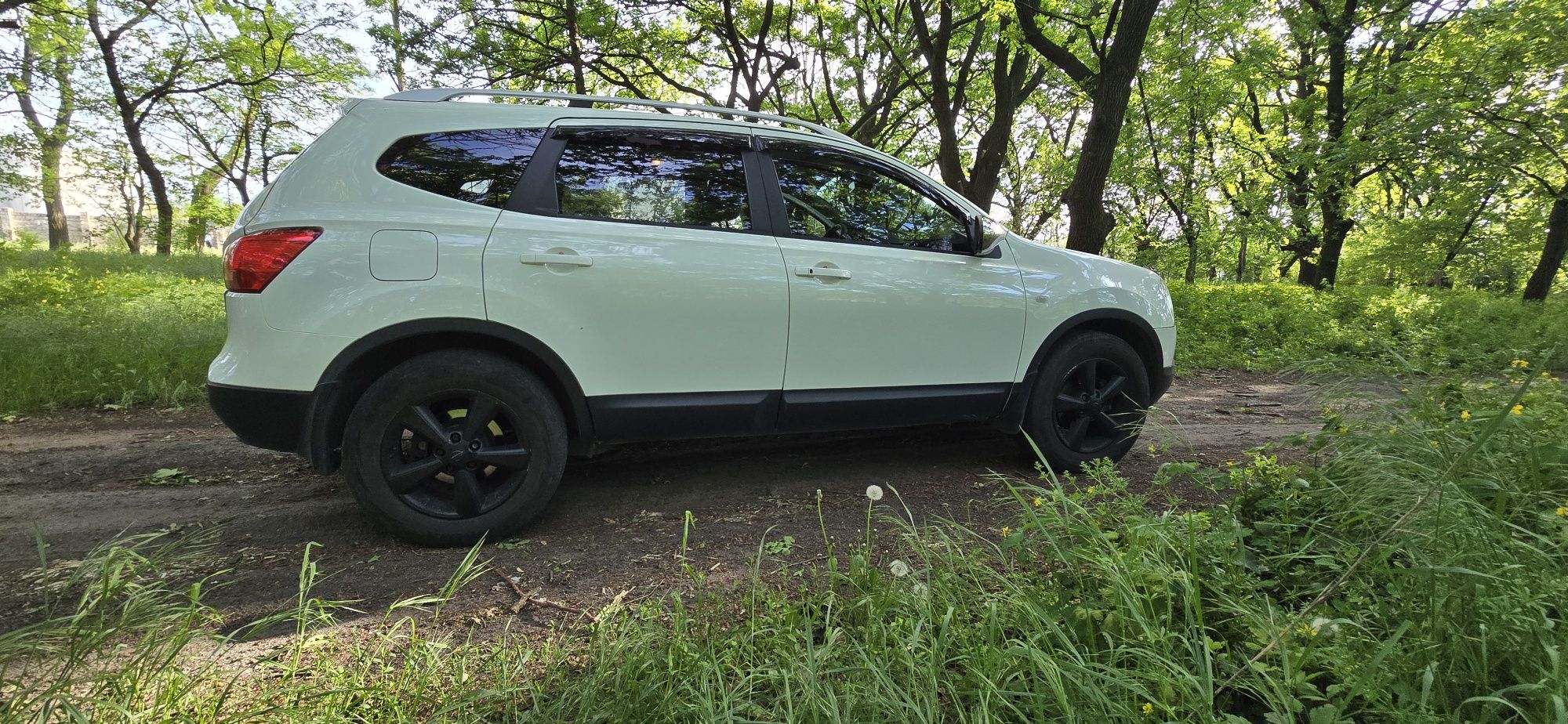 Nissan  Qashqai+2 2009 г