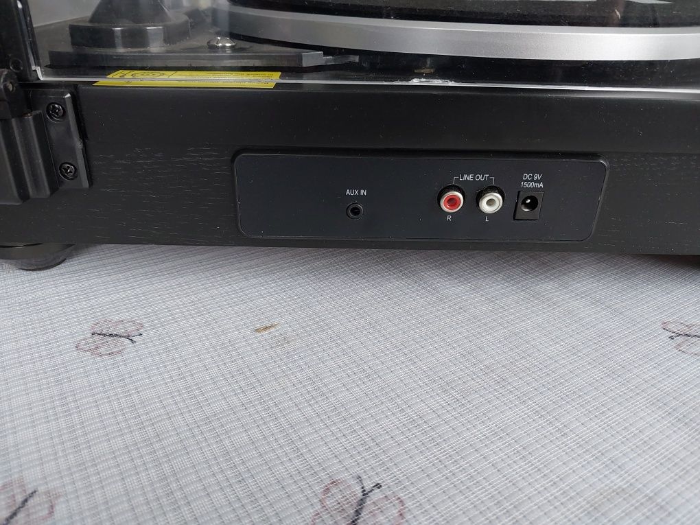 Gramofon Lenco LS-55
