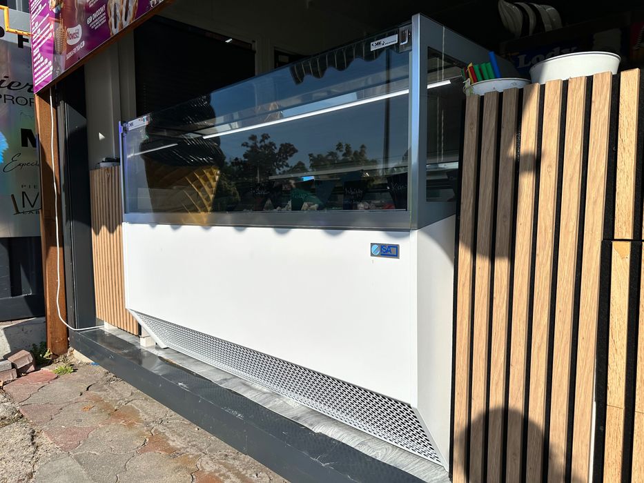 Witryna chłodnicza ISA SUPERCARPI – stan bardzo dobry – Okazja !