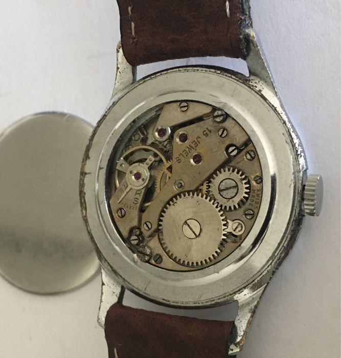 Relógio mecânico antigo