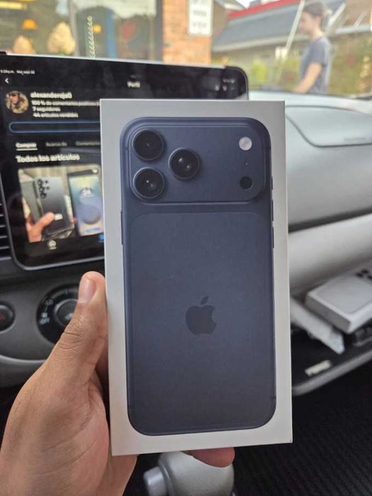 Apple iPhone 17 Pro Max – 256GB – Deep Blue – Como Novo!