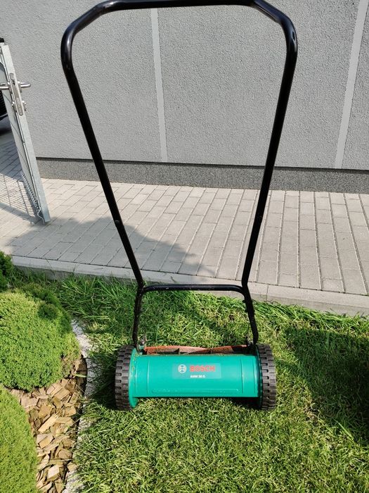 Kosiarka wrzecionowa bębnowa Bosch AHM 38 G  + pojemnik