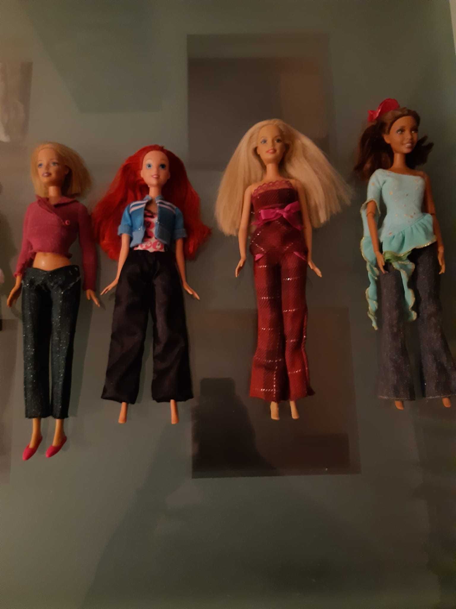 Barbies variadas