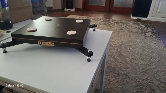 Platforma antywibracyjna gramofon /kolumny