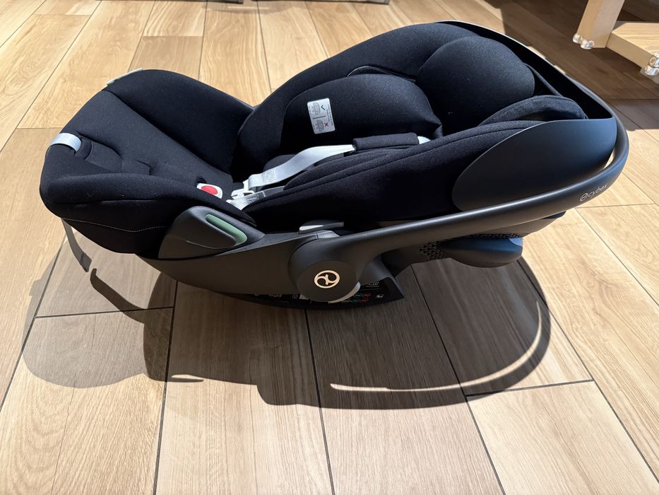 Дитяче автокрісло Cybex Cloud G i-Size + адаптер в подарунок