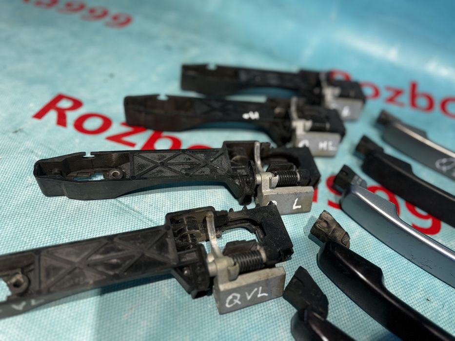 Ручка дверей Nissan Qashqai j10 08-13р кріплення Ніссак Кашкай