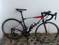 Bicicleta de estrada Cube Attain Cmpt