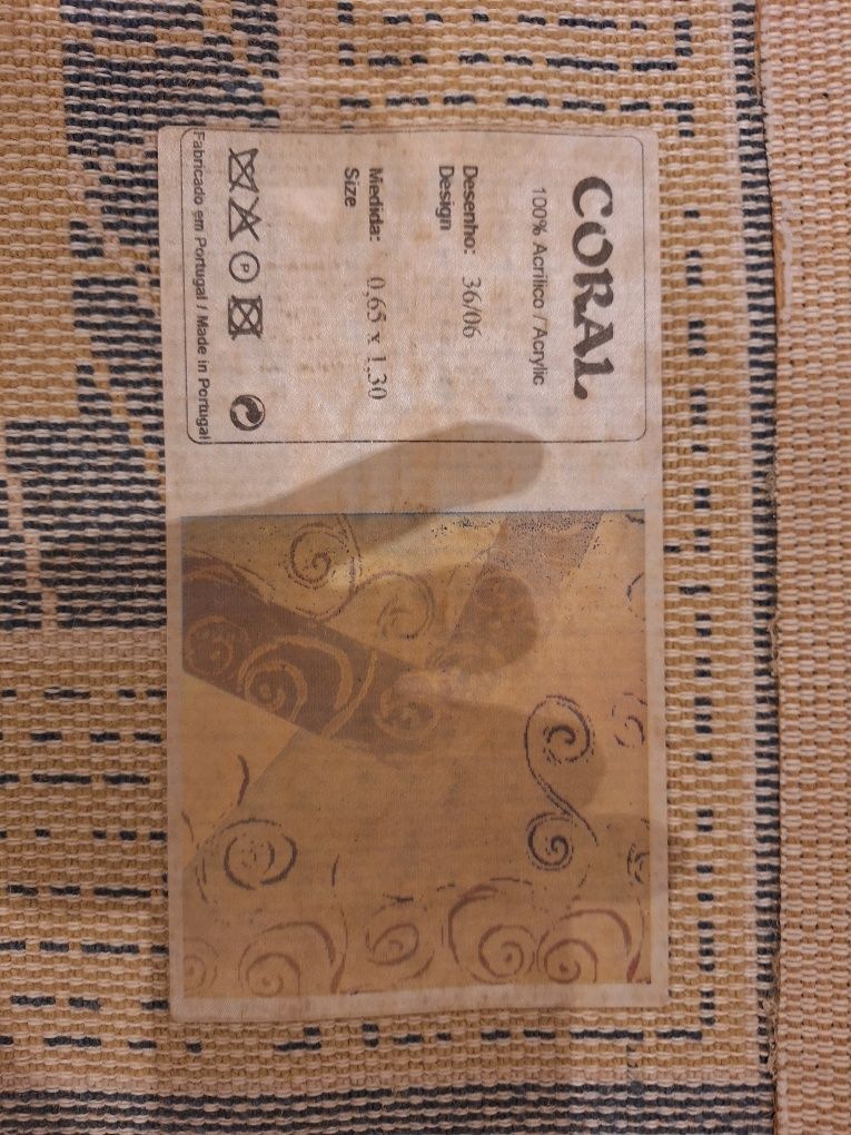 Tapetes (2 unidades) - Coral - 0,65 cm x 1,30 cm - Usado