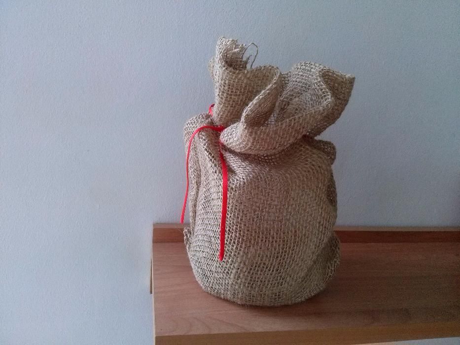 Jutowa torebka woreczek z wstążeczką na ryż dla nowożeńców