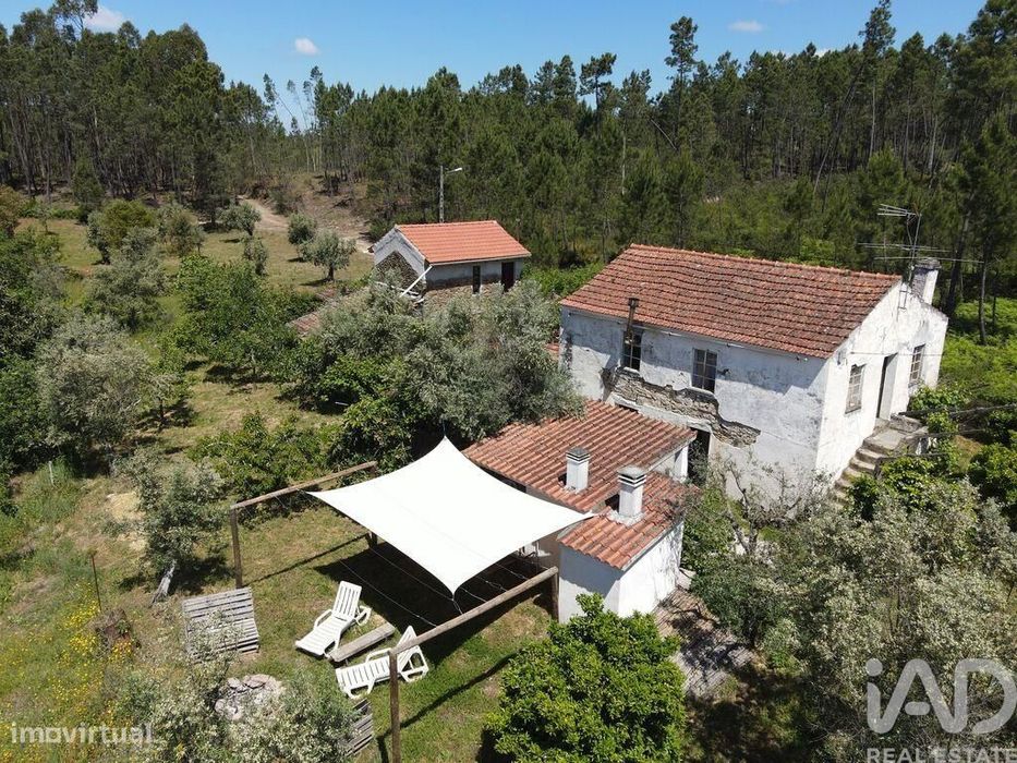 Casa tradicional T3 em Cumeada e Marmeleiro de 126,00 m2