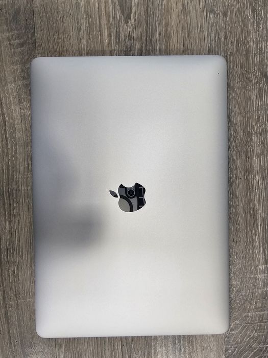 Apple Macbook pro 13 com touchbar 2020 A2289