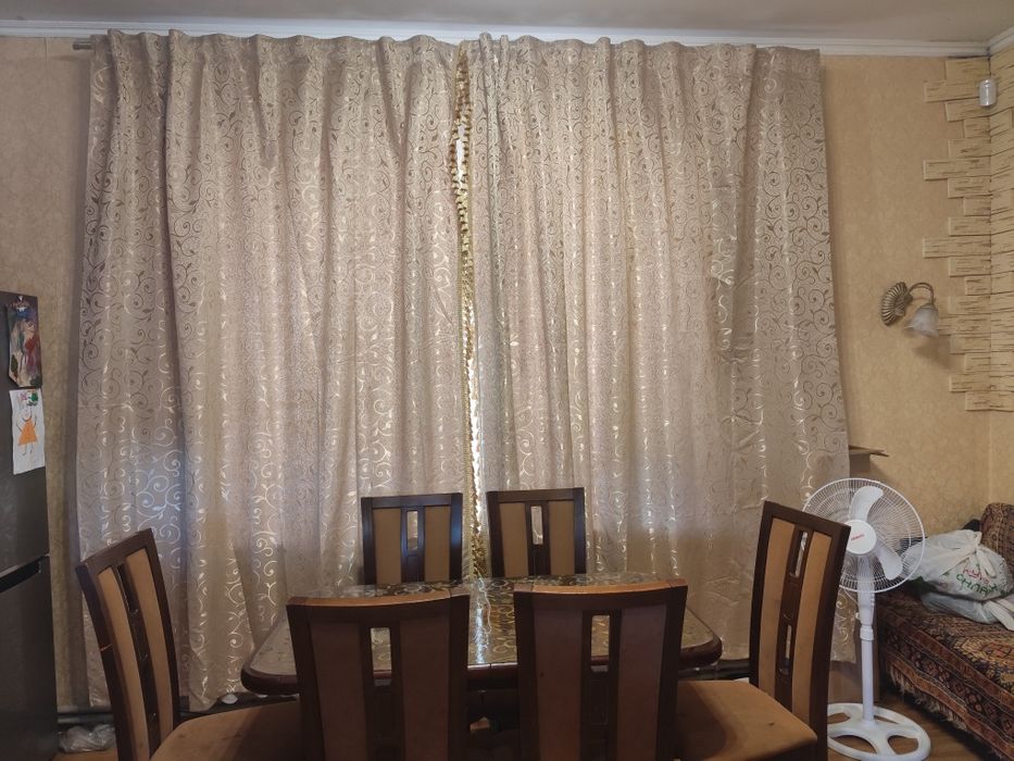 Продам штори 2шт